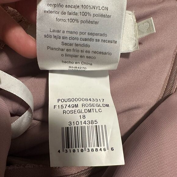 David’s Bridal Bridesmaid Dress in Rose Gold F15749M size 18 NWT - Picture 7 of 7